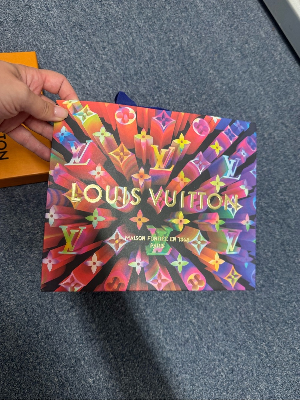 Louis Vuitton wallet box and bag - Picture 7 of 15